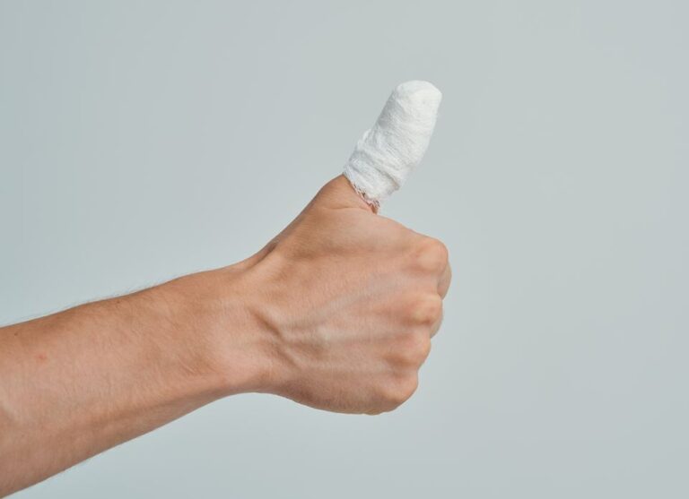 Torn Thumb Ligament | Ladan Hajipour Wrist and Hand Surgeon